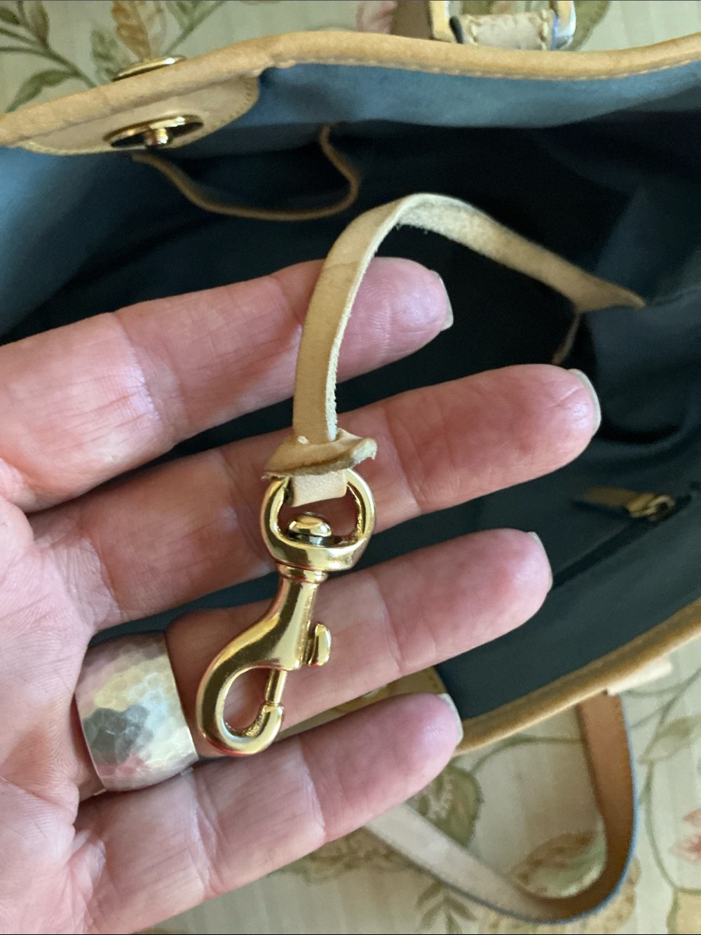 Dooney & Bourke Tote - Picture 13 of 15